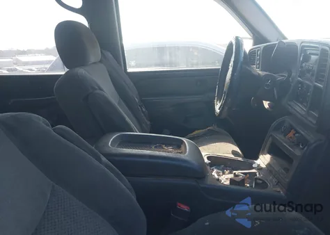 2004 Chevrolet Silverado 2500Hd Ls из США, поврежденный, VIN 1GCHK23U04F266273